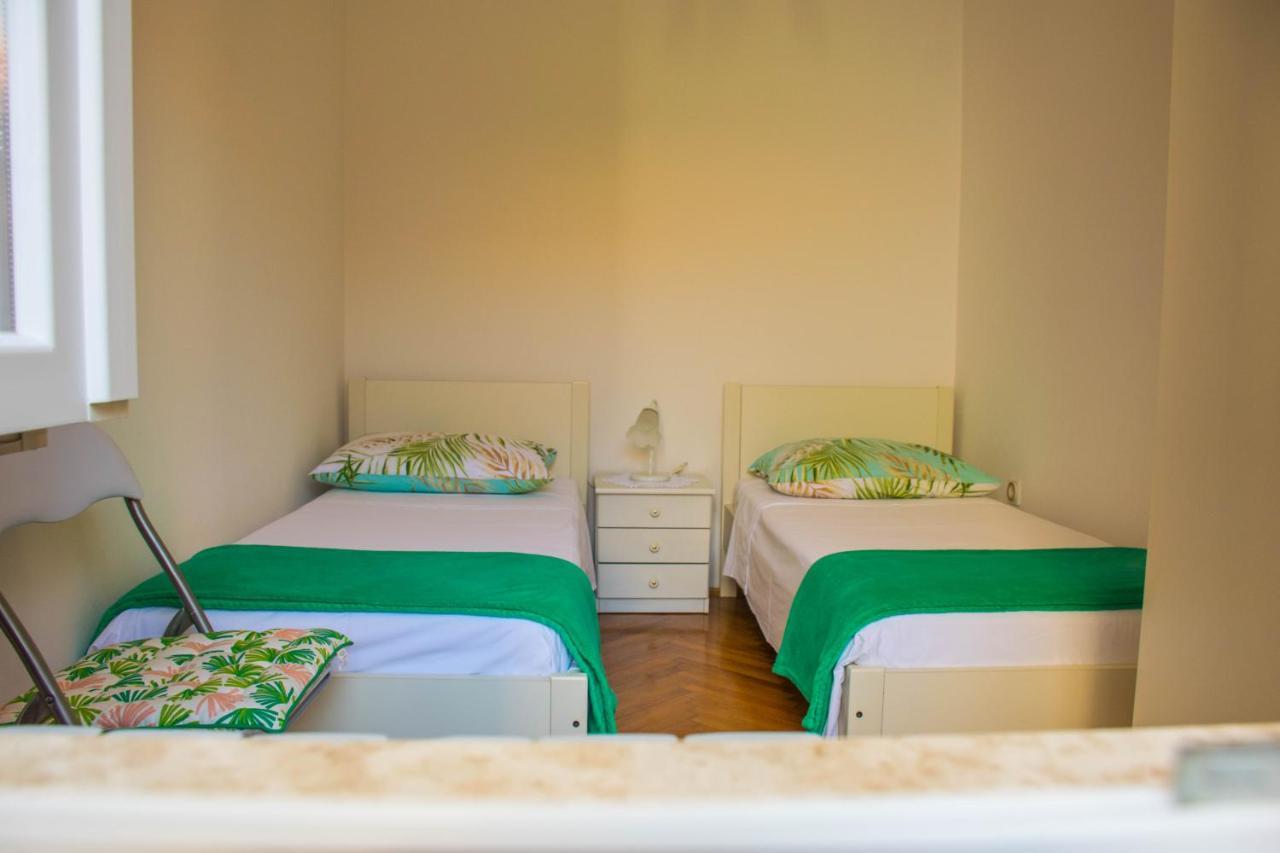 Apartments White & Green In Malinska Luaran gambar
