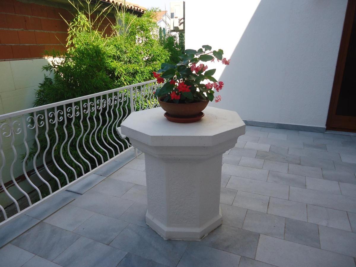 Apartments White & Green In Malinska Luaran gambar