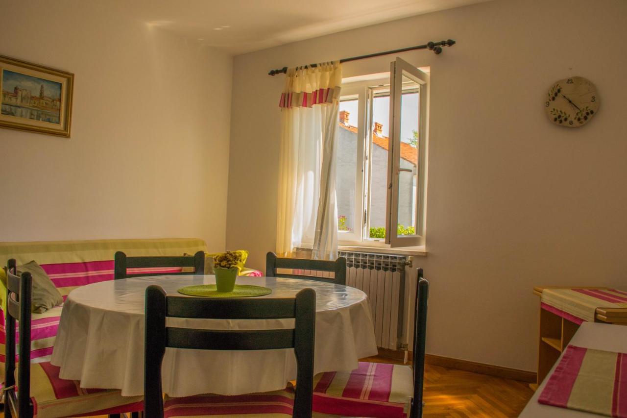 Apartments White & Green In Malinska Luaran gambar