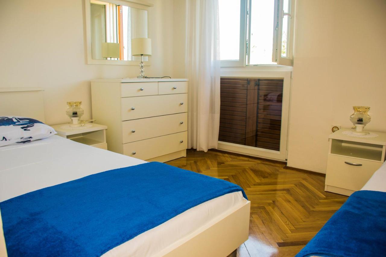 Apartments White & Green In Malinska Luaran gambar