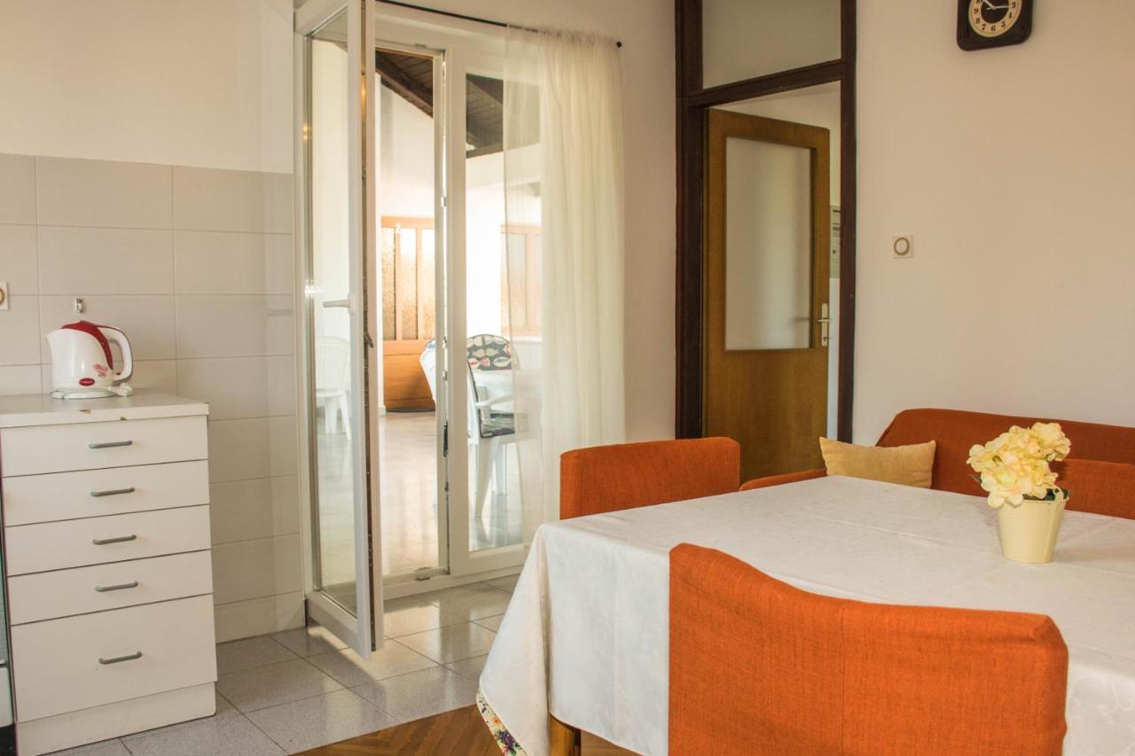 Apartments White & Green In Malinska Luaran gambar