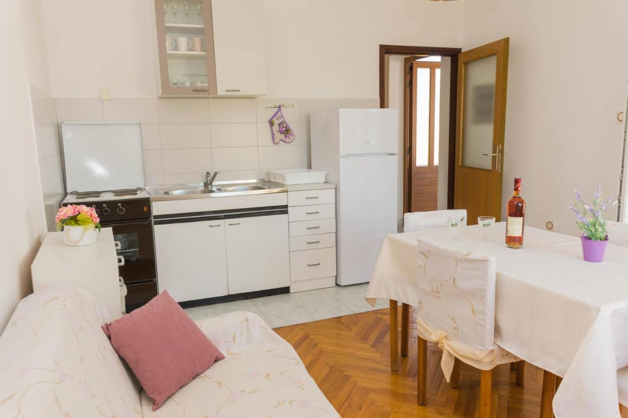 Apartments White & Green In Malinska Luaran gambar